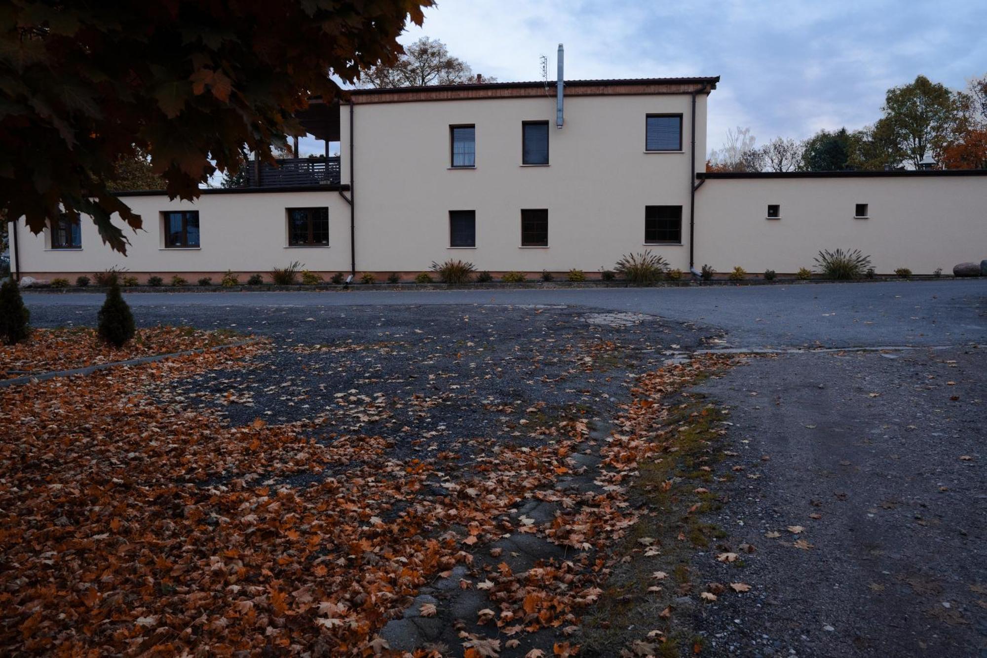 Uroczysko Olesnica Bed & Breakfast Chodziez Exterior photo